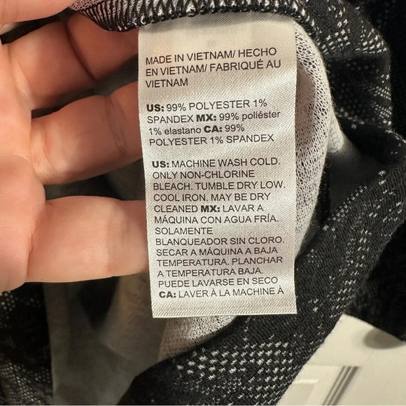 Chico's Sz 2 (large) black lace-look tunic, 3/4 sleeves - Picture 7 of 8